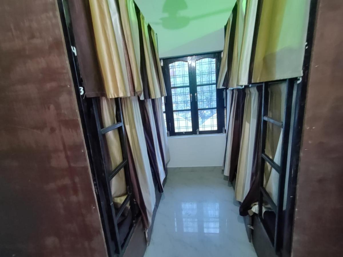 Hobbit House Hostel Rishikesh Bilik gambar